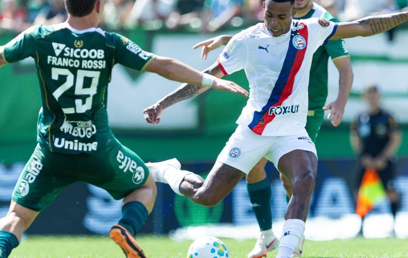 Brasileirão: Chapecoense busca empate com Bahia em jogo de seis gols