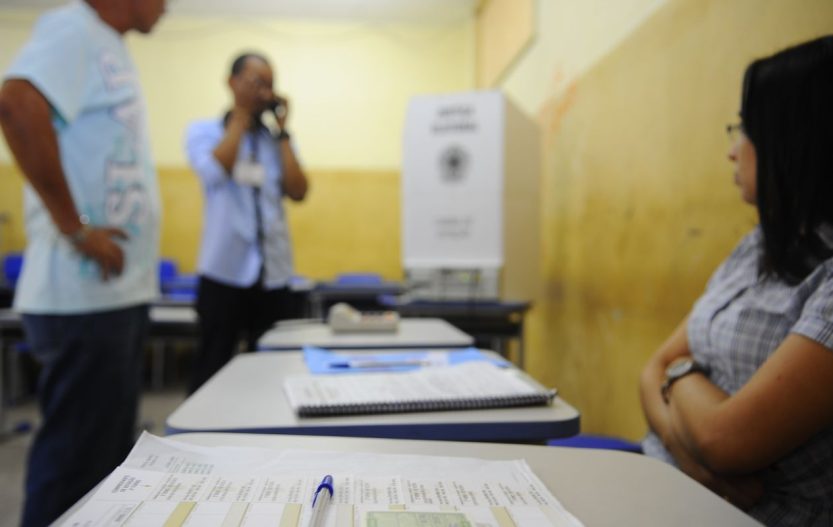 Mesários têm papel fundamental na garantia do processo eleitoral