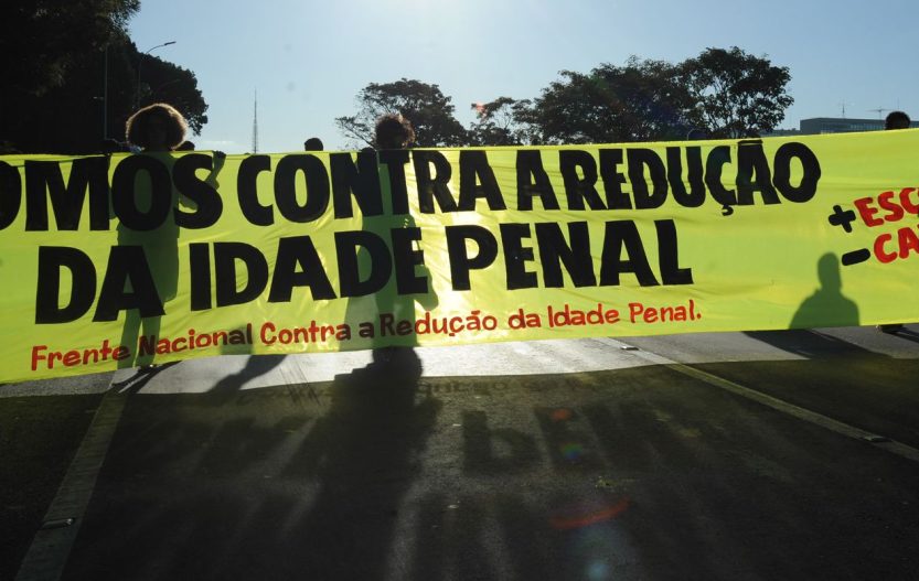 Pediatras se manifestam contrários à redução da maioridade penal