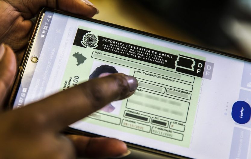 CNH vencida entre junho e setembro tem validade extra até dezembro