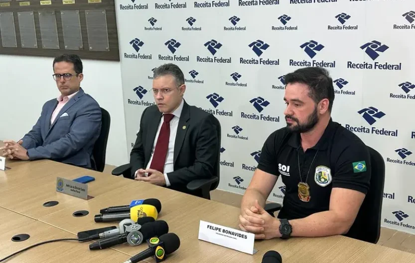 coletiva-de-imprensa_uiuFt8z.jpeg.800x0_q75_crop.webp.webp