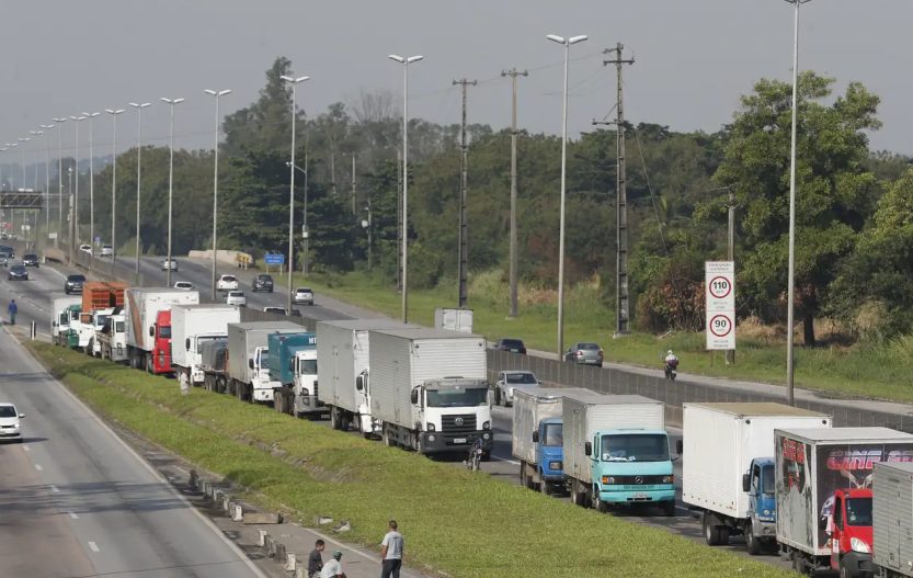 Lei garante frete mínimo no transporte de cargas; saiba o que muda
