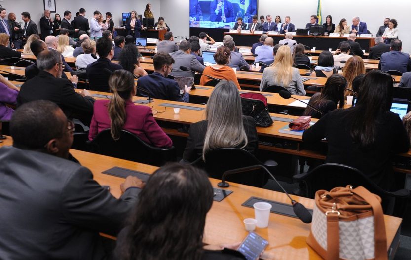 Câmara instala comissão sobre PEC da redução da maioridade penal