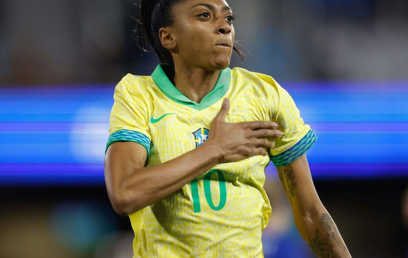 Barça anuncia Kerolin com valor recorde no futebol feminino brasileiro