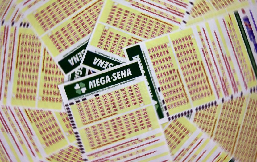 Mega-Sena acumula para R$ 102 milhões; confira os números sorteados