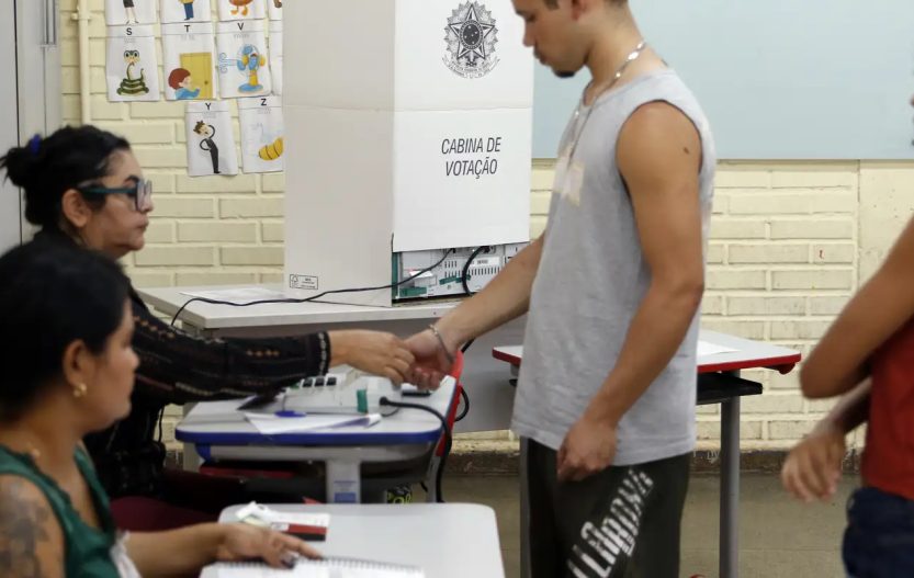 Com envelhecimento da população, eleitorado jovem recua 22% em 16 anos
