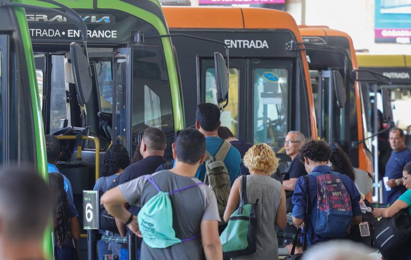 Escala 6x1: 67% apontam que jornada piora saúde mental, diz pesquisa