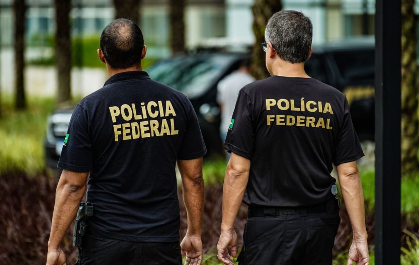 PF faz ação contra apologia ao nazismo no interior do Rio de Janeiro