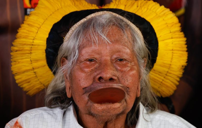 Cacique Raoni, de 94 anos, recebe cuidados paliativos em Mato Grosso